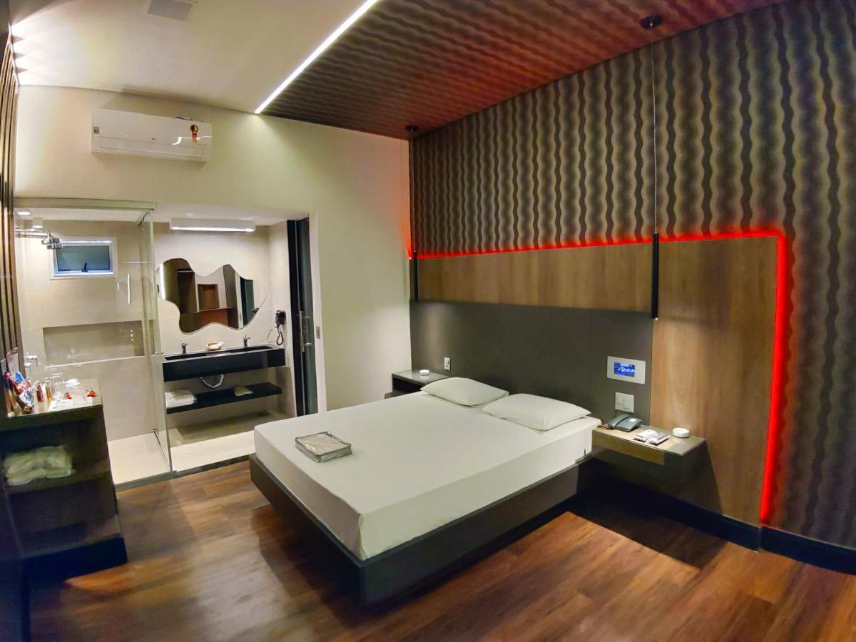 Motel Dallas Бело Оризонти Екстериор снимка