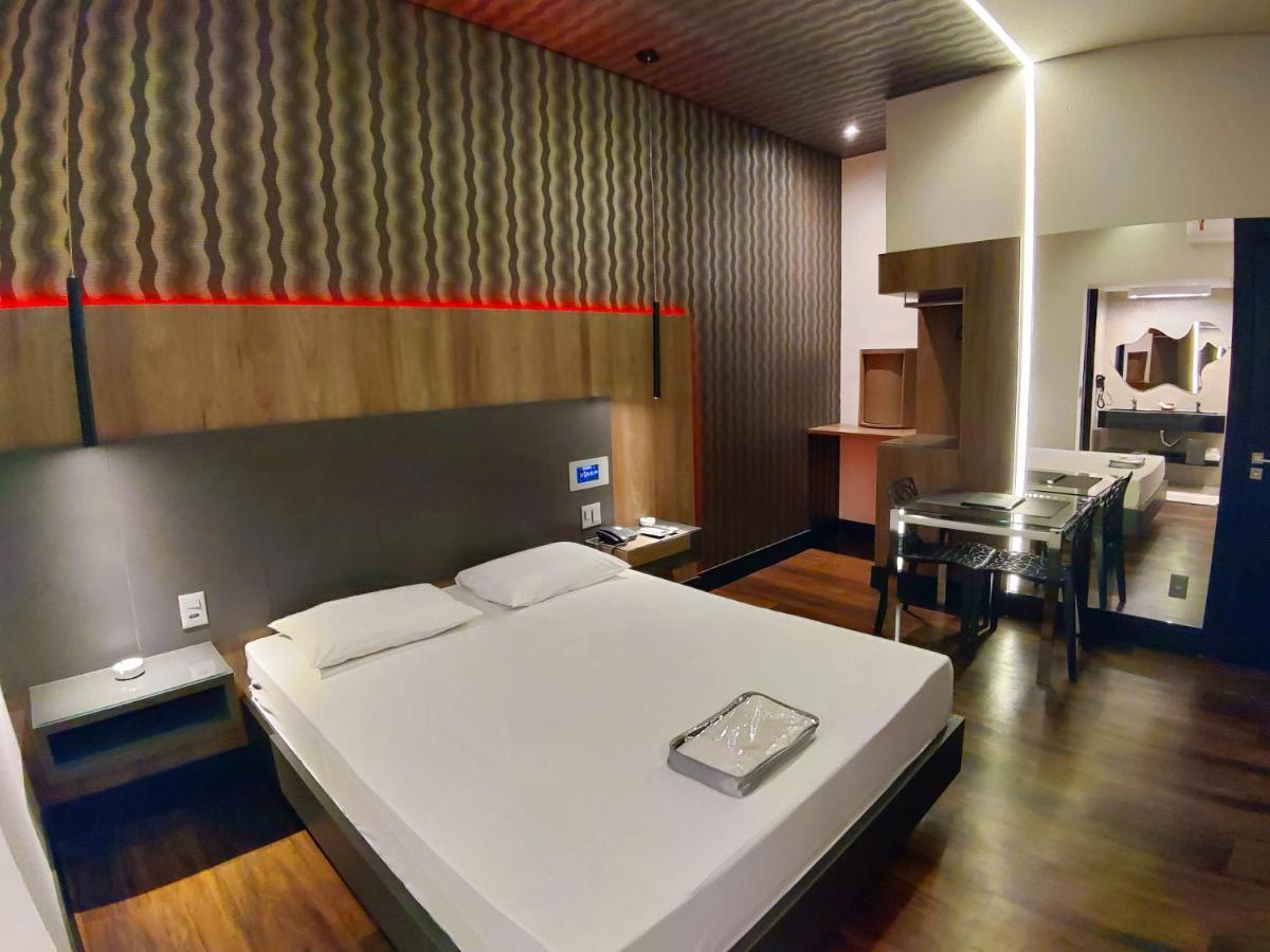 Motel Dallas Бело Оризонти Екстериор снимка